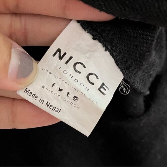 Nicce London Black Button-Up Shirt - Size M, Textured Stripes - Picture 2 of 12